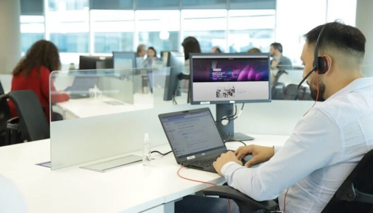 Telecom capacitará a 1500 jóvenes de todo el país