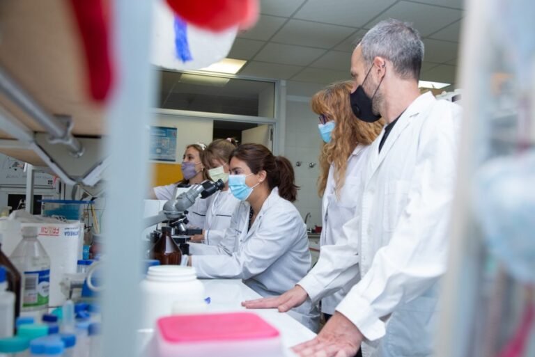 Investigaciones de la UNCuyo recibirán $500 mil del Gobierno para su desarrollo