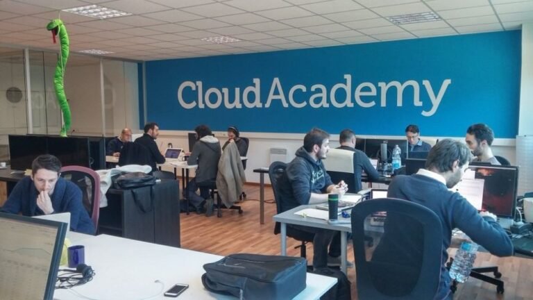 Empresa multinacional capacitará a jóvenes mendocinos en tecnología ¿Cómo inscribirse?