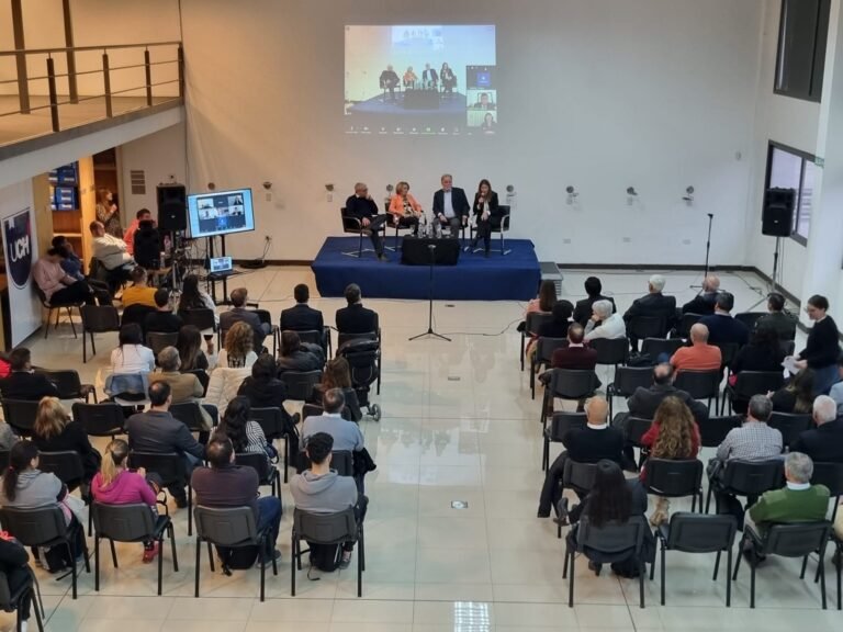 La Universidad Champagnat presentó el consejo estratégico y académico