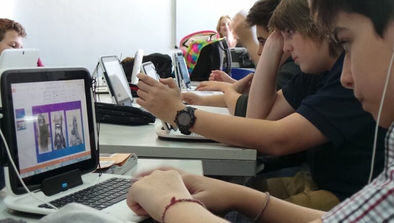 Proyectos de estudiantes podrían recibir hasta 1 millón de pesos para su financiación