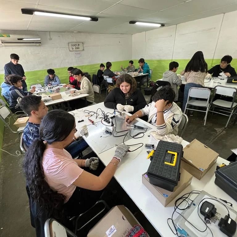 Una escuela de Mendoza fue elegida para competir en el Mundial de Robótica