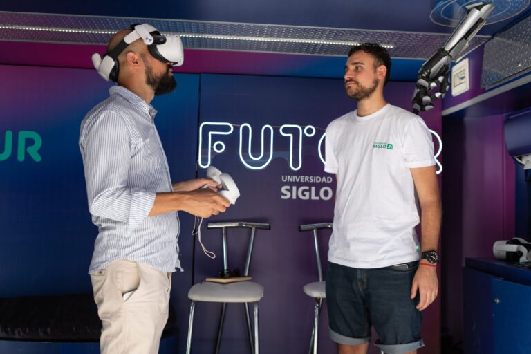 Innovación y tecnología en Salta y Mendoza: Universidad Siglo 21 continúa el recorrido de FuTour