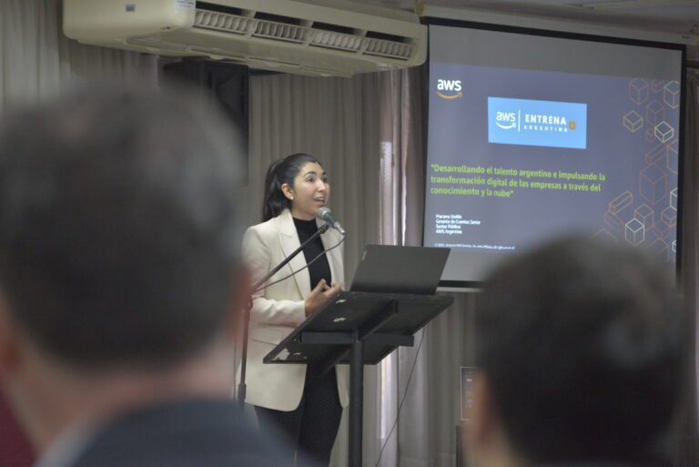 La provincia y Amazon Web se unen con fines tecnológicos