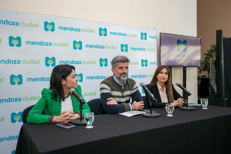 Hackathon «Tu Economía en Juego» aborda el consumo problemático de apuestas online en adolescentes