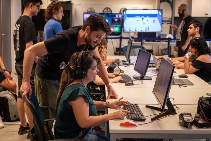 Más de 150 personas se capacitaron en tecnología Level Up Game Dev Mza