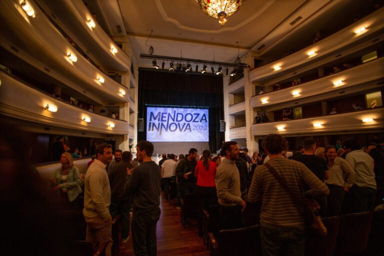 Expertos disertarán sobre el impacto de la tecnología y la inteligencia artificial en la creatividad humana