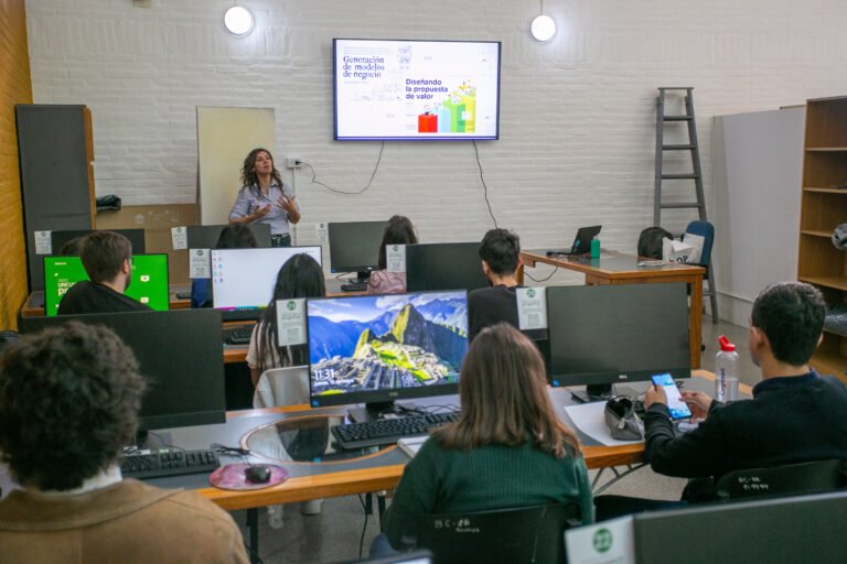 “Despegá”, el programa que potencia a creadores de contenidos digitales