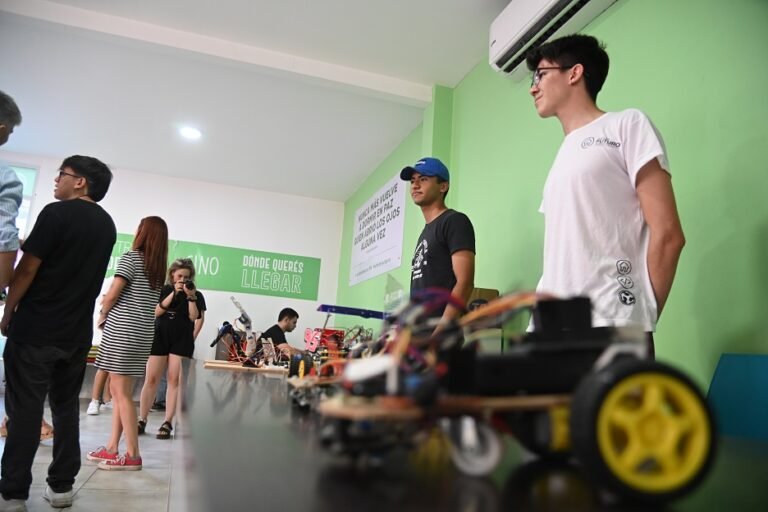 Mendoza lanza la primera Tecnicatura en Robótica de la Argentina