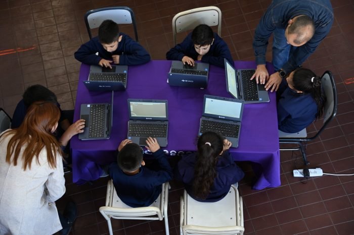 Comienza una variada oferta de cursos gratuitos de programación y robótica: cómo inscribirse