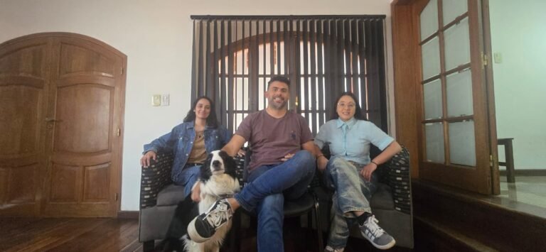 Una agencia de San Martín se convierte en la primera del Este mendocino en incorporar inteligencia artificial para atender a sus clientes